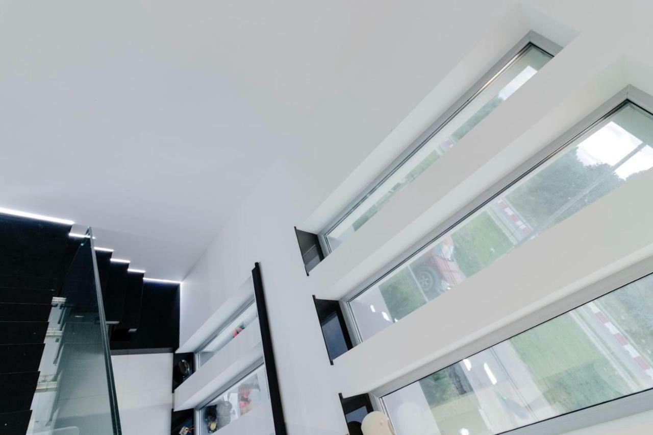 Ezra Luxury Apartments Нэводари Экстерьер фото