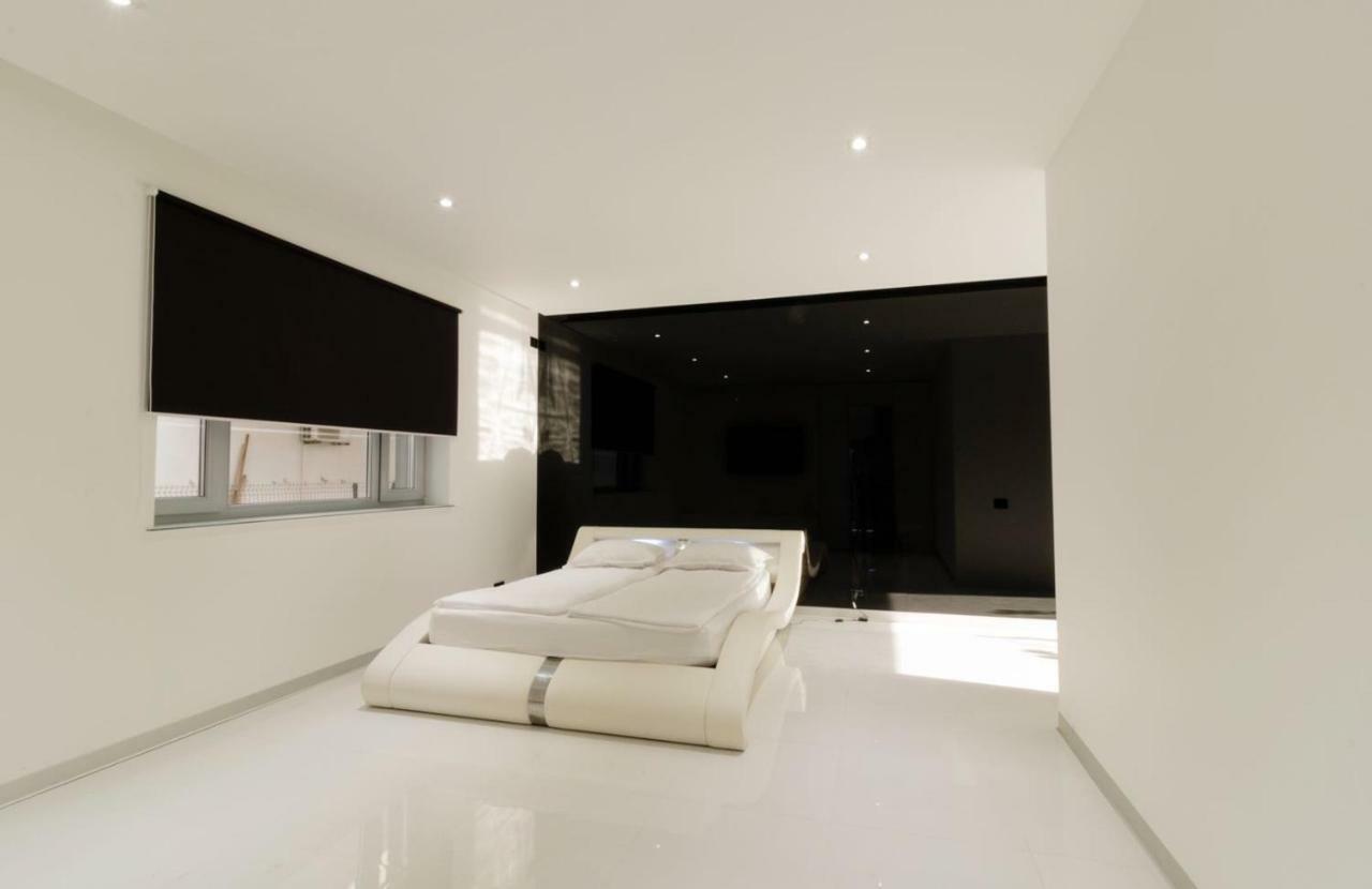Ezra Luxury Apartments Нэводари Экстерьер фото