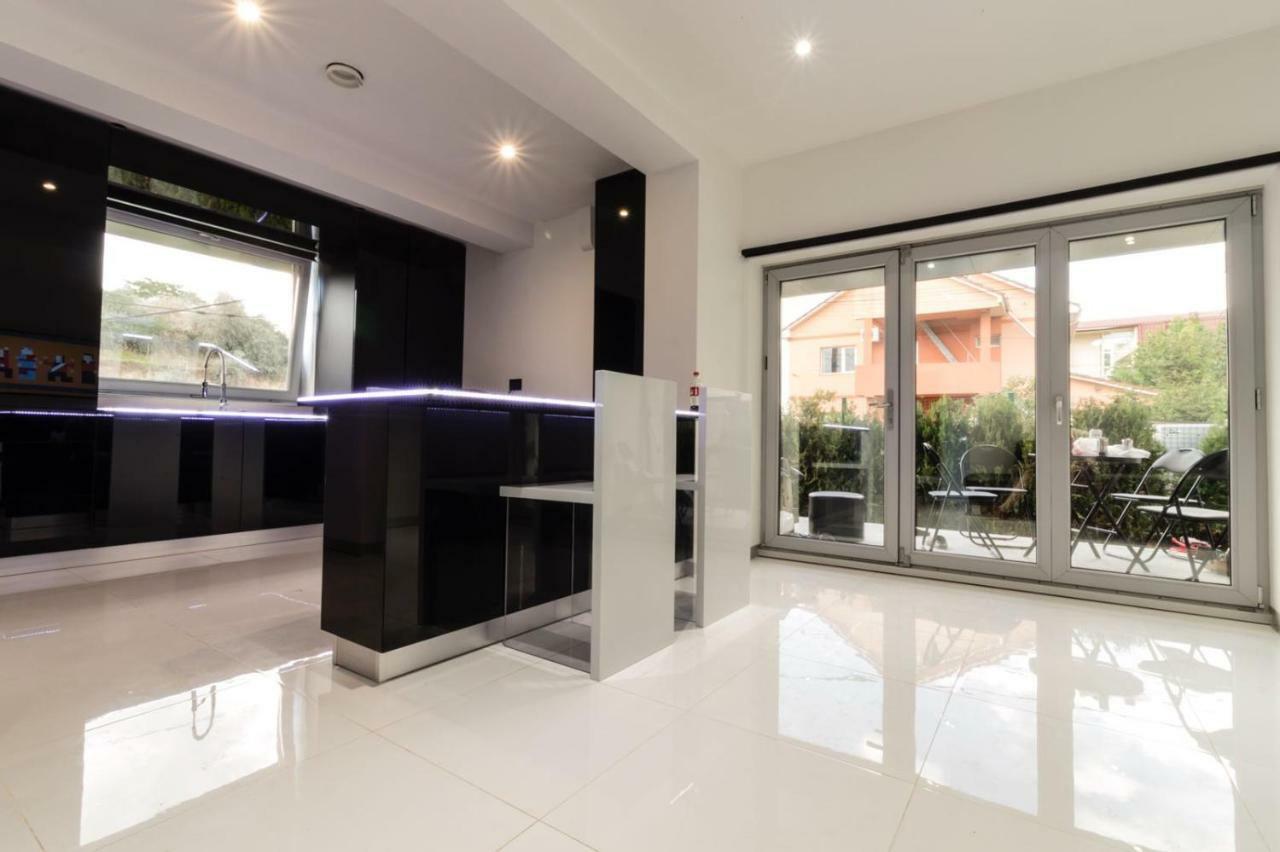 Ezra Luxury Apartments Нэводари Экстерьер фото